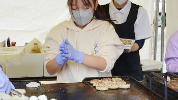 子供達の声が響き、たくさんの方の笑顔あふれる1日になりました。大盛況で開催できました。